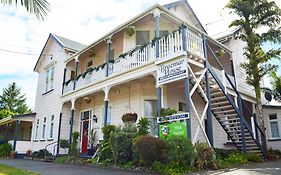 Braemar House B&B And Yha Hostel